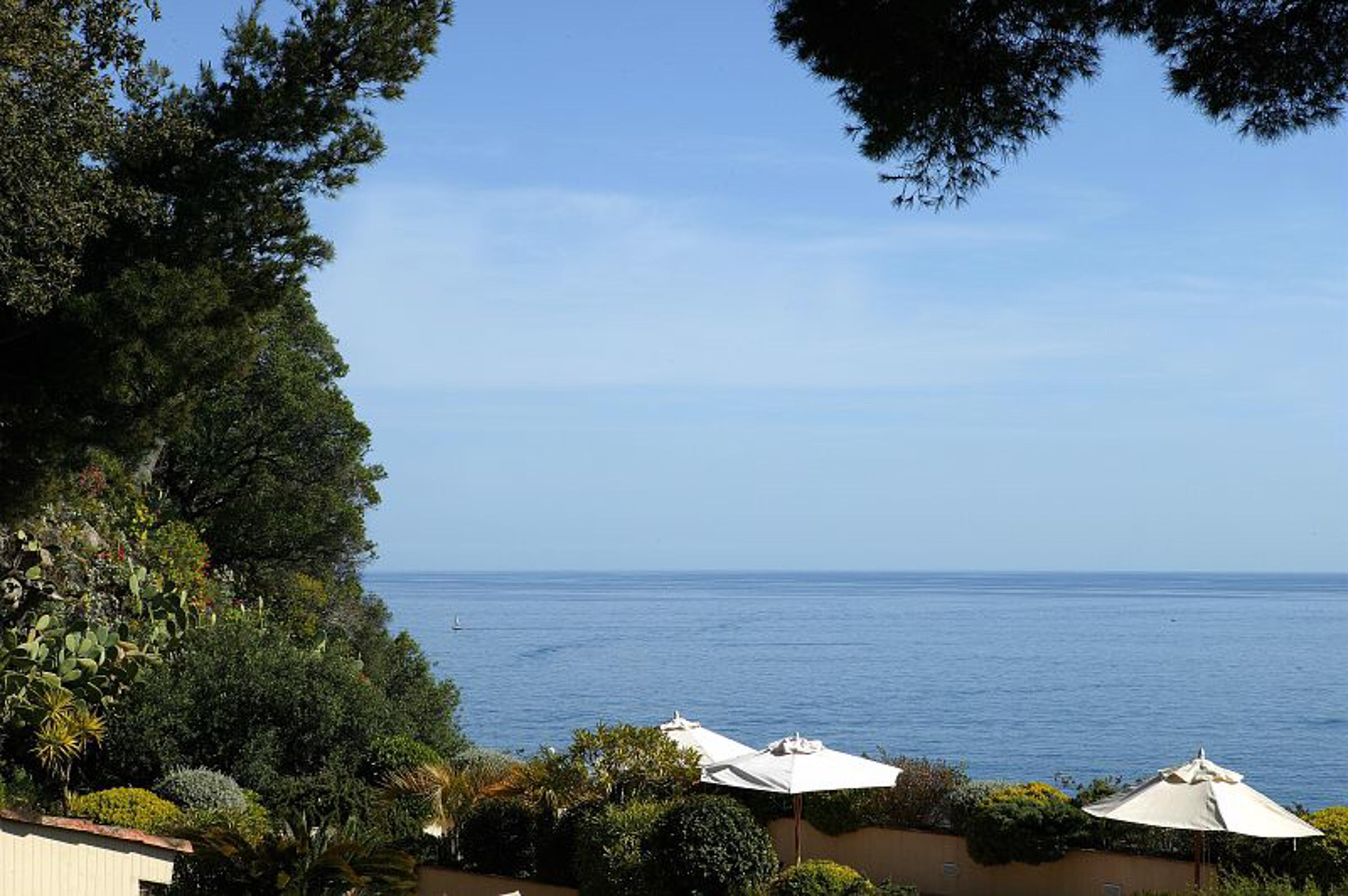 Hôtel La Pérouse Nice Baie des Anges Esterno foto