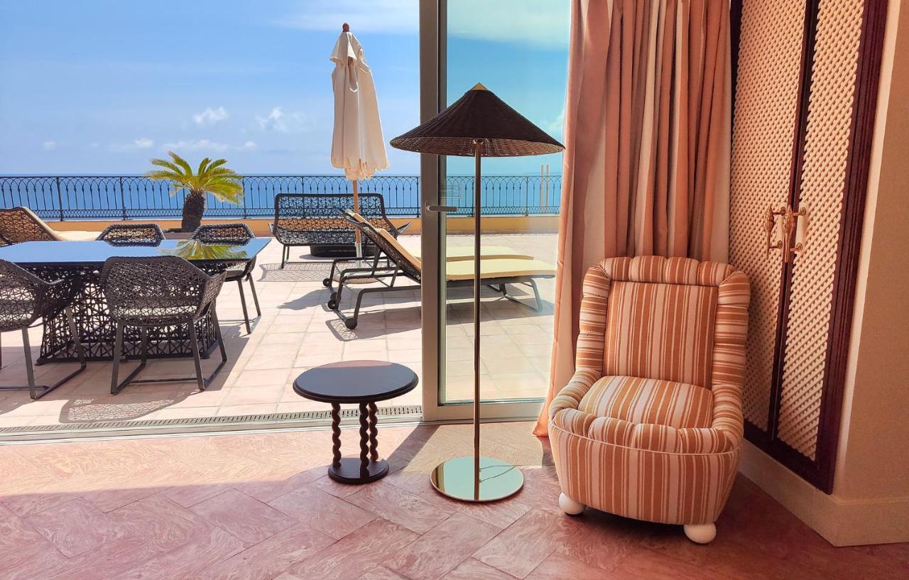 Hôtel La Pérouse Nice Baie des Anges Esterno foto