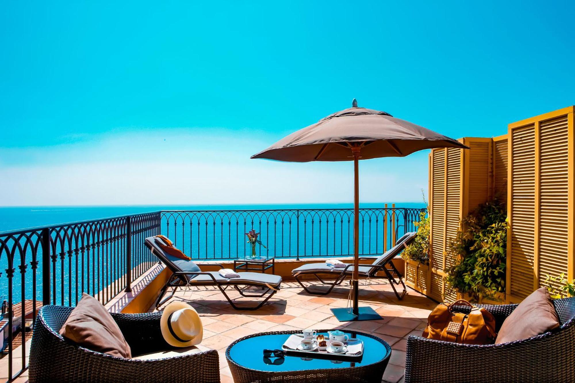 Hôtel La Pérouse Nice Baie des Anges Esterno foto