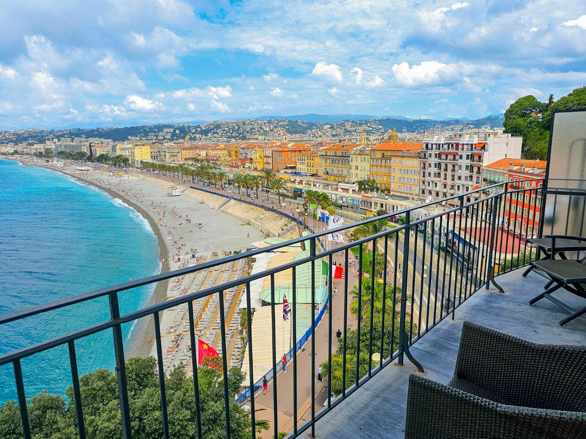 Hôtel La Pérouse Nice Baie des Anges Esterno foto