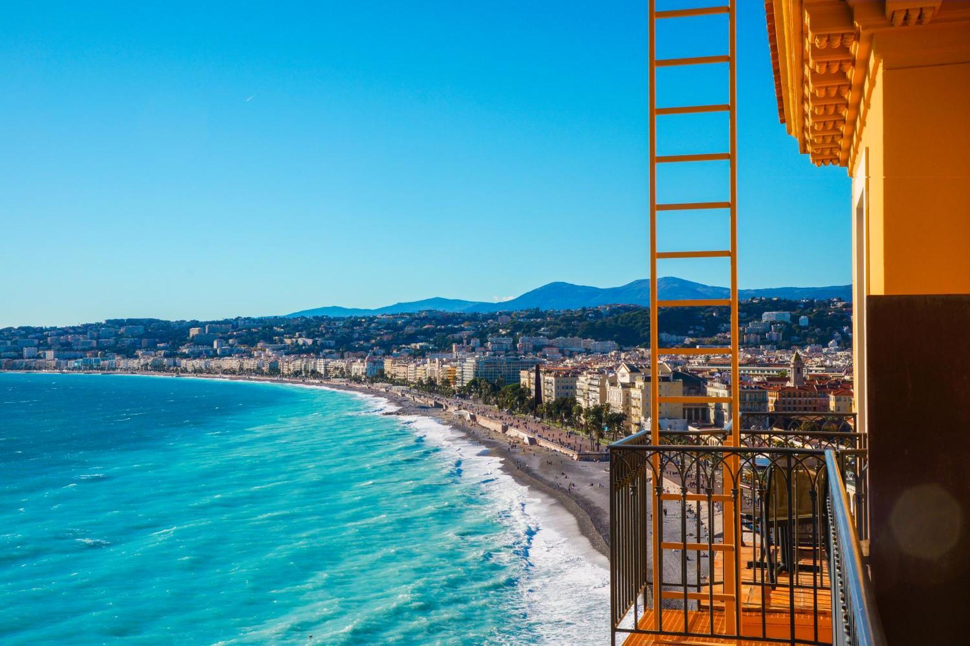 Hôtel La Pérouse Nice Baie des Anges Esterno foto