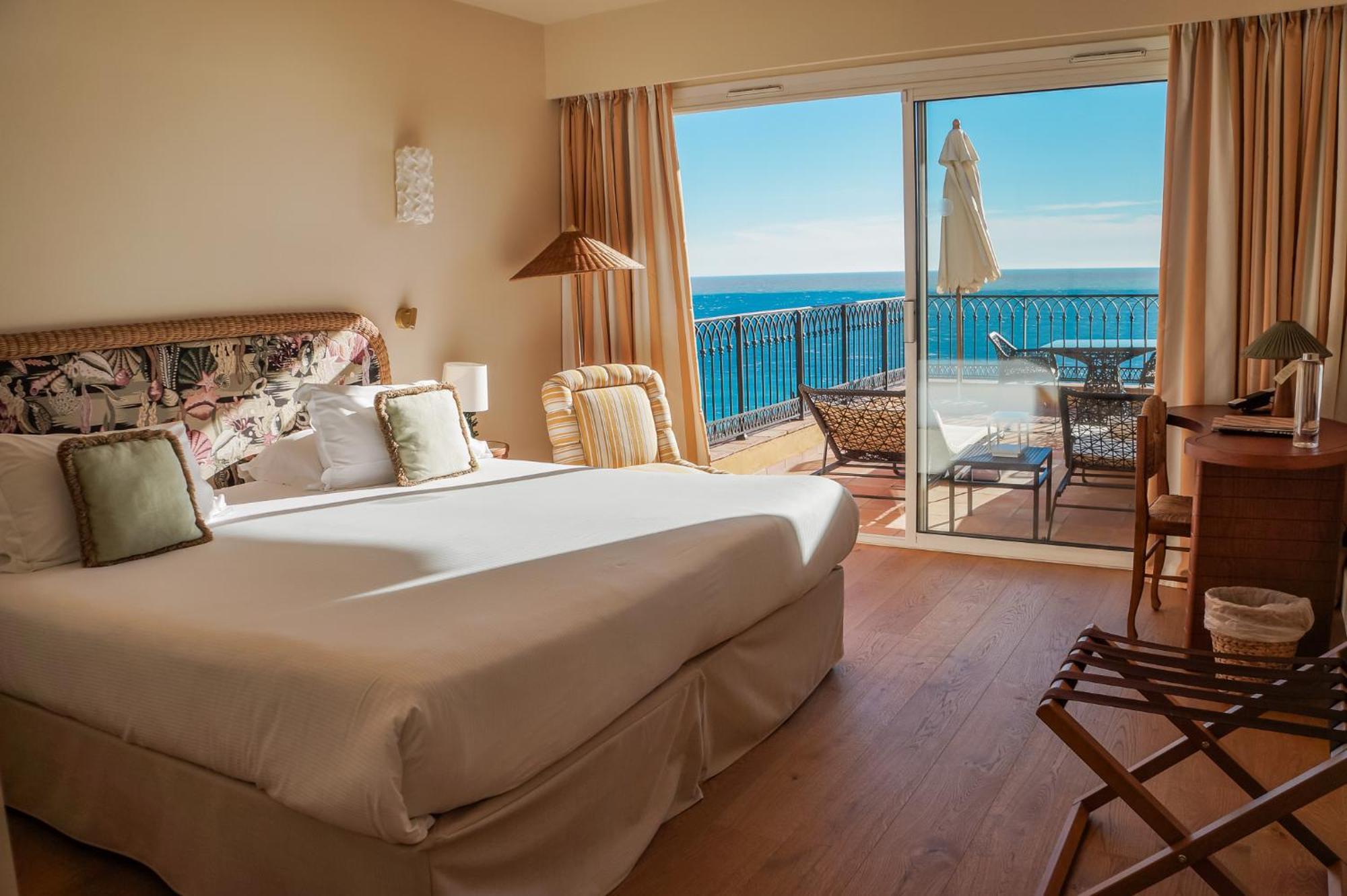 Hôtel La Pérouse Nice Baie des Anges Esterno foto